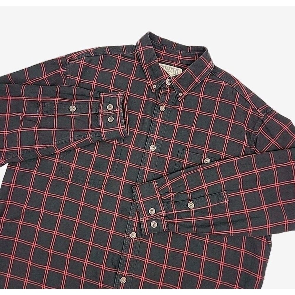 Duluth Trading Shirt Relaxed Fit Shirt Black Red Plaid Men Sz XL Pocket Cotton